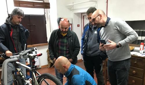 Immagine per il contenuto "Progetto Interreg E-BIKE: formazione per rifugisti e alpeggiatori"