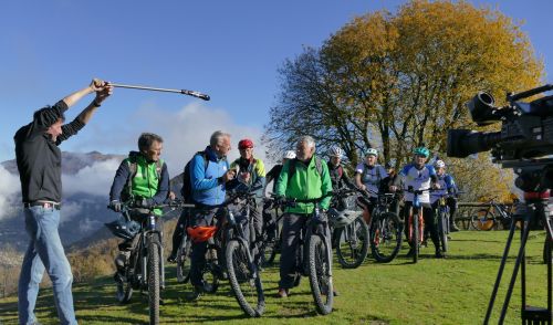 Immagine per il contenuto "Progetto Interreg E-BIKE: Riprese RAI 1 in Valle Intelvi (CO)"